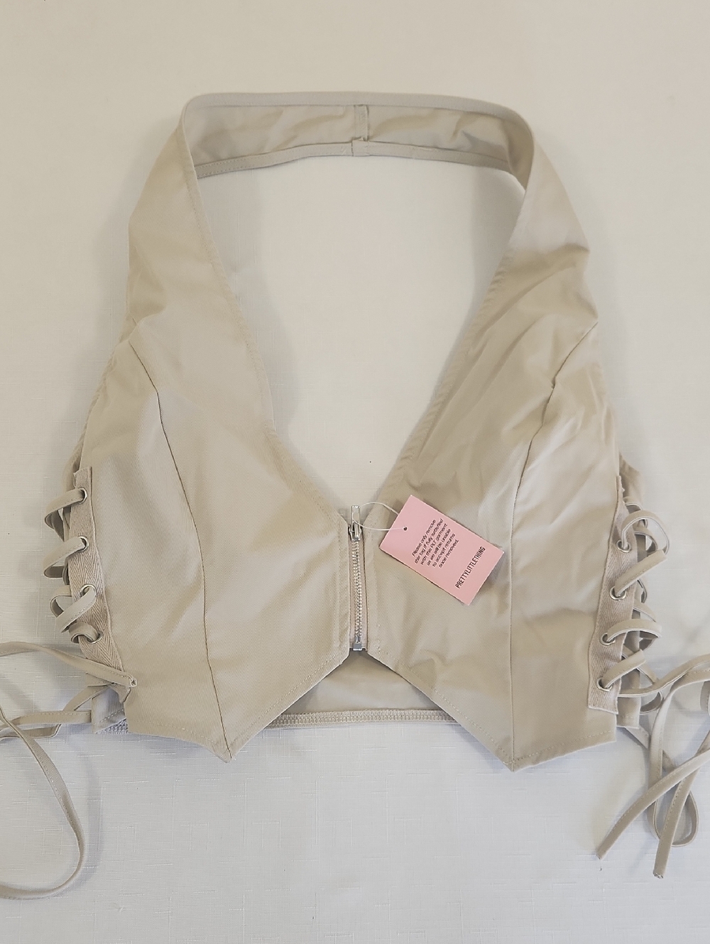 Pretty Little Thing Stone Xargo Lace Zip Up Halter Crop Top. Size 10 - Picture 4 of 11